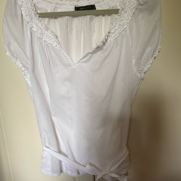 BCBGMAXAZRIA WHITE SEMI-SHEER TOP . - Picture 12 of 12